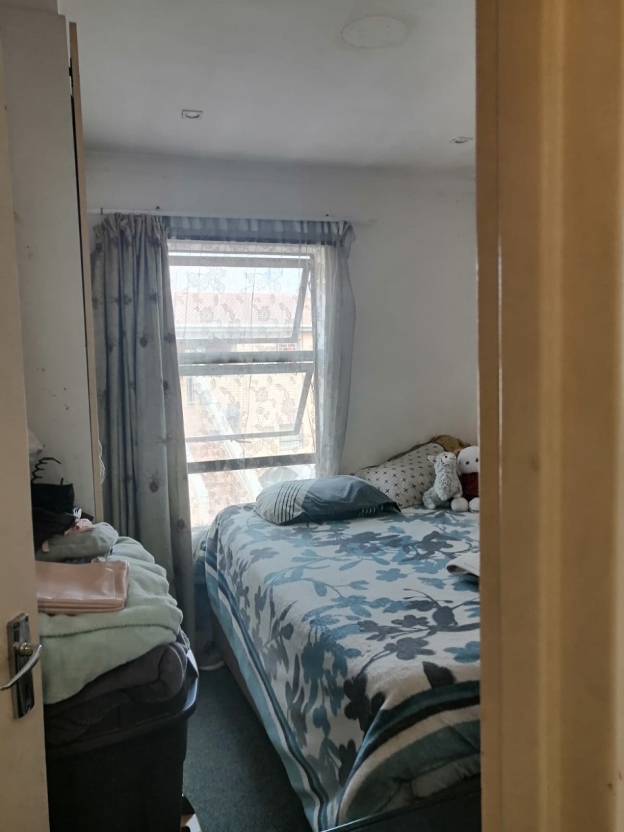 2 Bedroom Property for Sale in Sea Breeze Western Cape